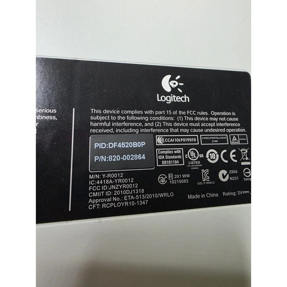 Logitech K520 Wireless Illuminated Keyboard Backlit Full Size Black‎ Y-R0011 F3